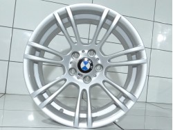 1x Felgi 18' BMW OE 5x120 20 72,5 Srebrny