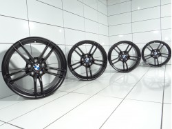 4x Felgi 19' BMW OE 5x120 27 72,6 Czarny mat